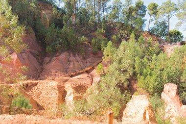 Roussillon 'daki Ochre Patikası, Ocres Sentier des Ocres, bir n' de yürüyüş yolu.