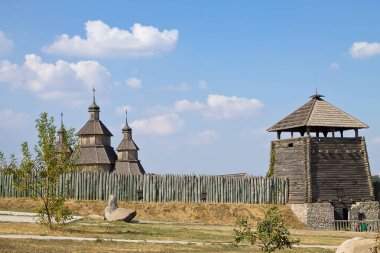 Zaporozhian Sich Khortytsya, Ukrayna'nın adada. Kule ve kilise.