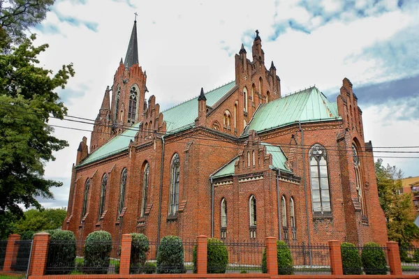 Antiga Igreja Católica Estilo Gótico Imagens Polónia Europa — Fotografia de Stock