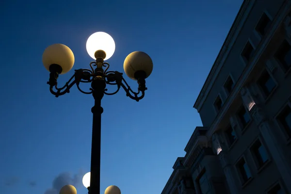 Burning Lantern Sky Evening Street Rare Clouds Sky — Stock Photo, Image