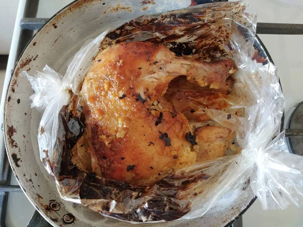 Perna Frango Assada Pacote Uma Panela Ato Fritar — Fotografia de Stock