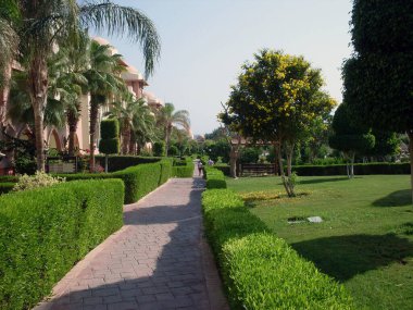 Otel bölgesinde peyzaj ve yeşil alanlar