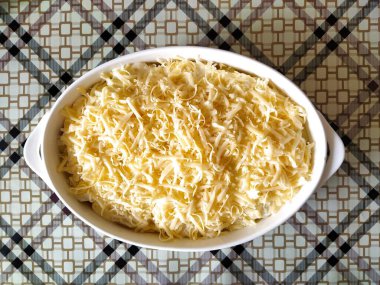 Pişirmeden önce fırında Fransız eti