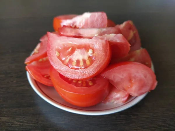 Plate Chopped Juicy Tomatoes — Stock Photo, Image