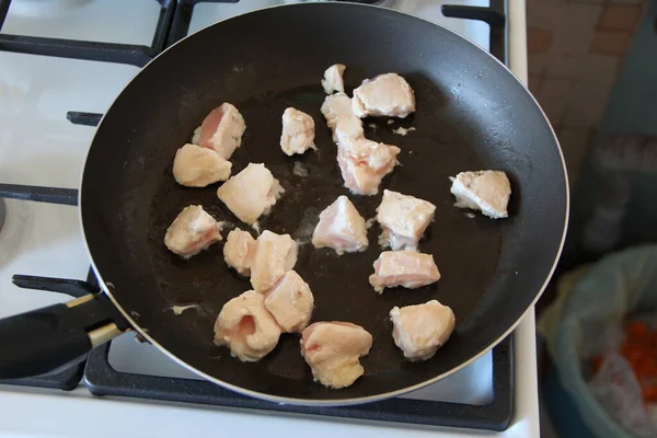 Stukken Kipfilet Worden Pan Gebakken — Stockfoto