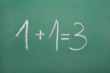 Sinerjik hesaplama: 1 + 13 yeşil karatahta 