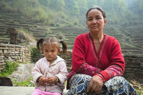 Kaski District Nepal March 2016 Wanita Dan Gadis Himalaya Tak — Stok Foto