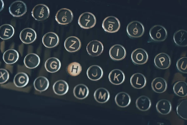 Close Retro Typewriter Keyboard Writing Journalism Correspondence — Stock Photo, Image