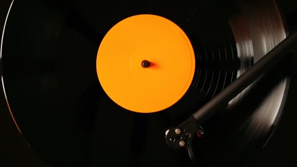 Gramophone Playing Vinyl Record — Stock Video