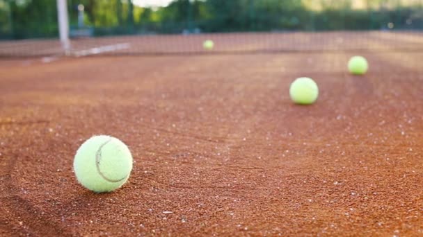 Pelotas Tenis Largo Pista Tenis — Vídeo de stock