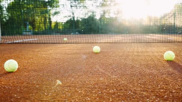 Pelotas Tenis Largo Pista Tenis — Vídeo de stock