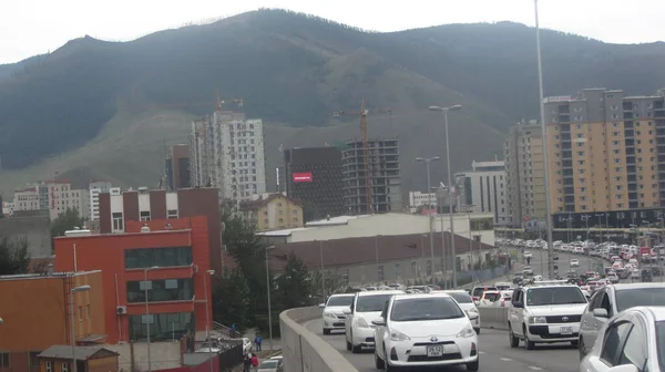 Moğolistan Dağı, Ulaanbaatar başkenti