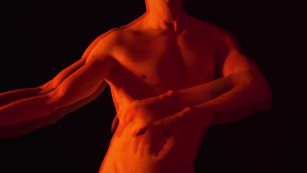 Ballerino Torso Corpo Nudo Distorto Con Forte Danza Del Corpo — Video Stock