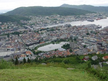 Norveç 'in fiyortlarının başkenti Bergen' in Panoraması