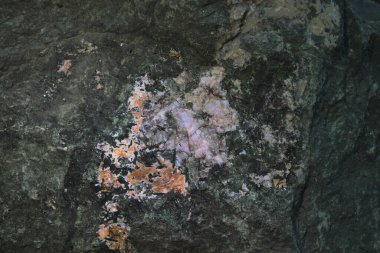 Taşların dokusu ve arkaplanı. Kaya dokusu