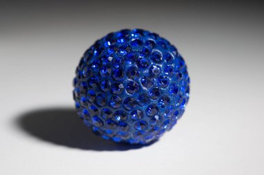 bijouterie kolye süs topu mavi