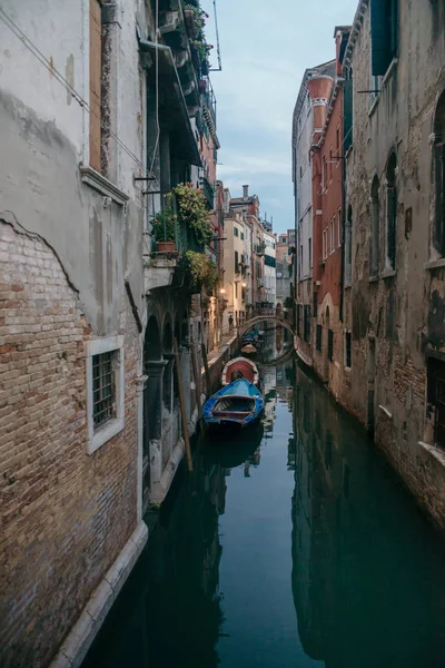 Гандола Водная Венеция — стоковое фото