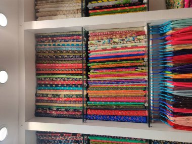 Eşsiz Tasarımcı Kadınlar İçin 