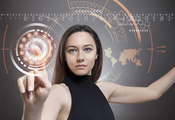 Vrouw aanraken van de virtuele interface van de toekomst — Stockfoto