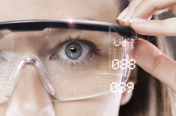 Futuristic smart glasses — Stock Photo, Image