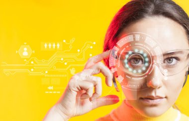 Fütüristik akıllı gözlük