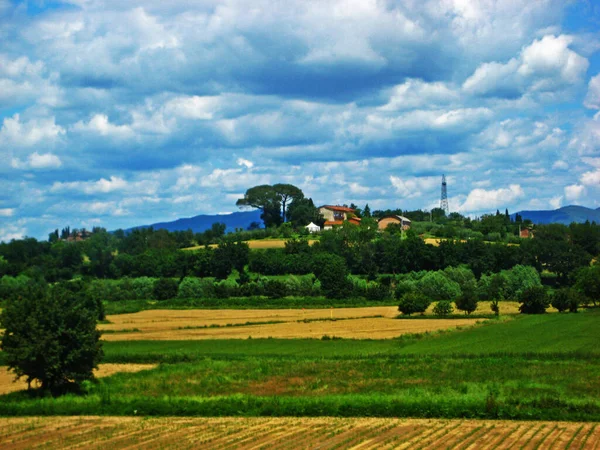 Italia Paisajes Campos Casas Prados — Foto de Stock