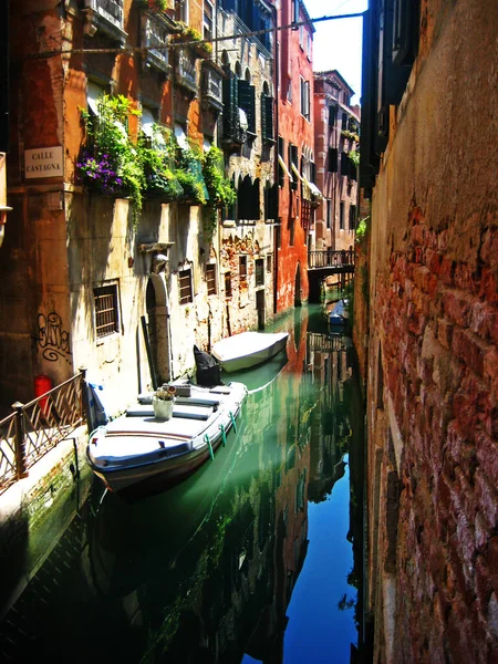 Smalle Straat Venetië Italië Water — Stockfoto