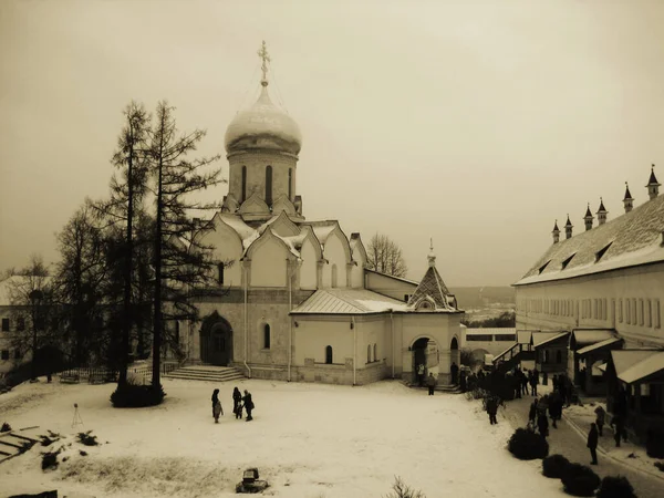 Vintage Romantikus Kilátás Nyílik Templomra — Stock Fotó