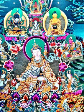 Guru Rinpoche Padmasambhava değerli Hint ana anlamına gelir. 8-Budizm Tibet tanıttı ve tarafından ikinci Buda saygı WS yüzyılda, mucizevi bir şekilde Hindistan göl Danakosha (Pakistan) ortasında bir Lotus çiçeği doğdu