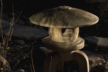 Japon Taş Fener Bahçesi Dekorasyonu