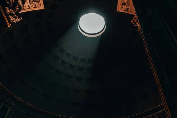 Lumière Soleil Passe Par Oculus Panthéon Rome Italie — Photo