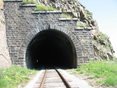 Circum-Baykal Demiryolu, Temmuz 'un güneşli bir günü