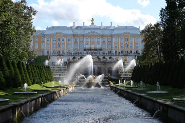 Fontány Lower Park Peterhof Větrný Den Září — Stock fotografie