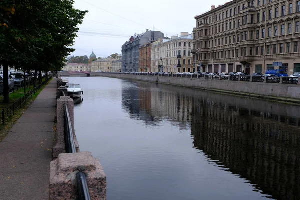 Petersburg Nehri Moika Manzarası Eylül 2020 Nin Sonunda Kızıl Köprü — Stok fotoğraf