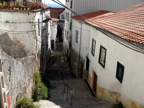 Covilh Πορτογαλία Δρόμοι Πλατείες Κτίρια Της Παλιάς Πόλης Μια Καλοκαιρινή — Φωτογραφία Αρχείου