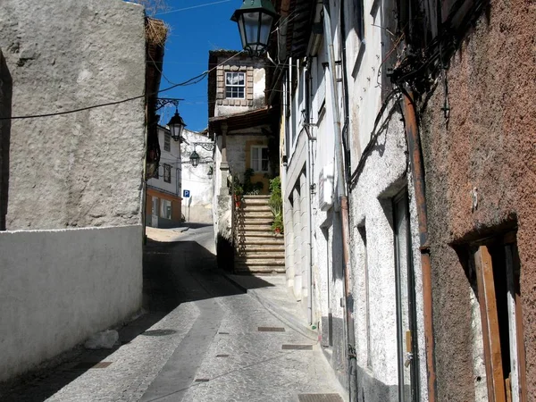 Covilh Πορτογαλία Δρόμοι Πλατείες Κτίρια Της Παλιάς Πόλης Μια Καλοκαιρινή — Φωτογραφία Αρχείου