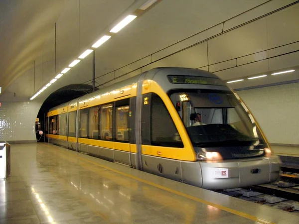 Portugal Porto Comboio Metro Movimento — Fotografia de Stock