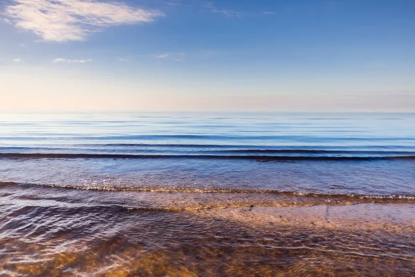 Belo Pôr Sol Luz Sobre Mar Báltico Fundo Natural Letónia — Fotografia de Stock