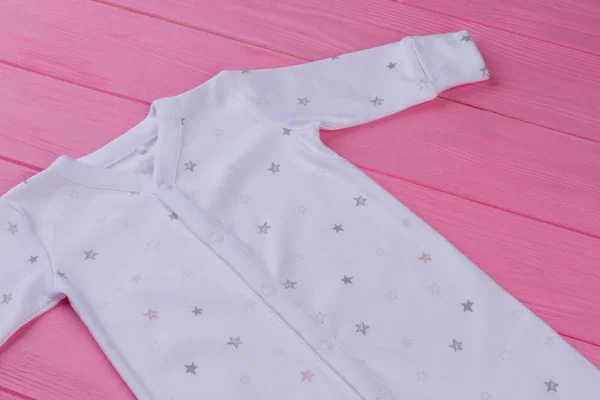 Pyjamas För Barn Ekologisk Bomull Vit Mjuk Sleeper Fot Nyfödda — Stockfoto