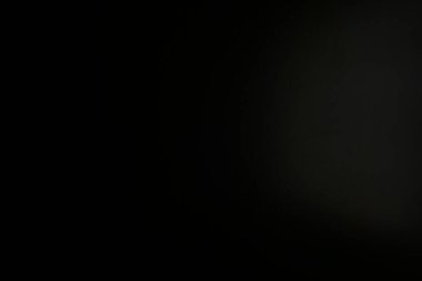 Sahne ışıklarıyla siyah arkaplan