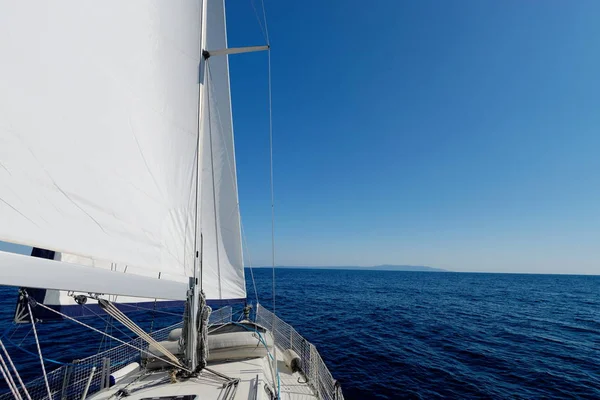 Luxus yacht tengeren verseny — Stock Fotó
