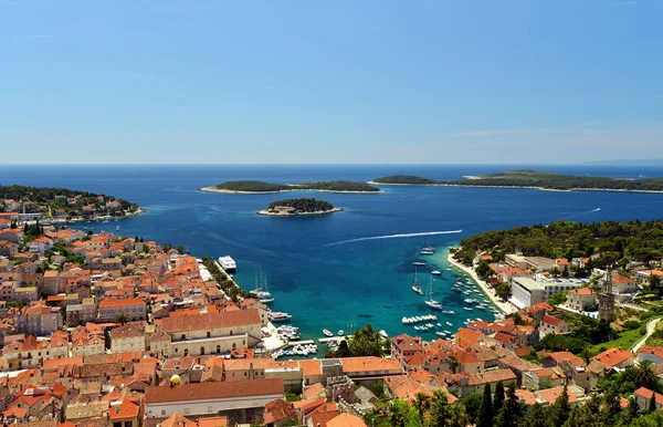 Liman eski Adriyatik Adası şehir Hvar — Stok fotoğraf