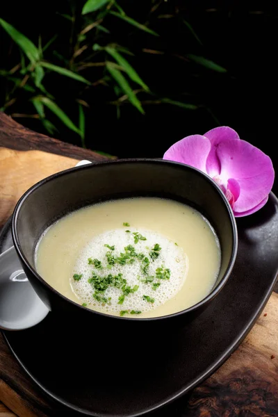 Thailändische Kokospilzsuppe — Stockfoto