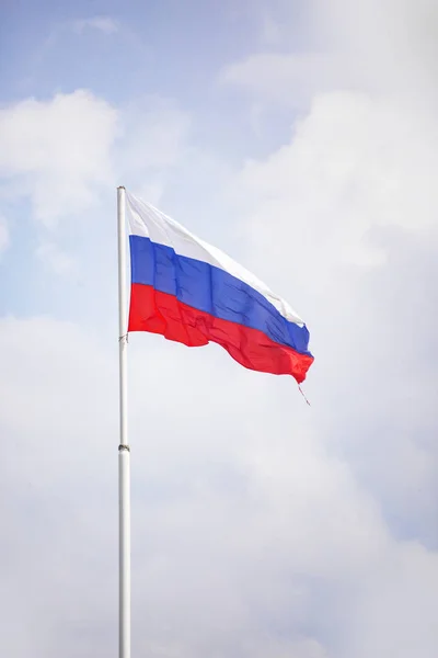 Bandera de Rusia. Tricolor: rayas blancas, azules y rojas —  Fotos de Stock