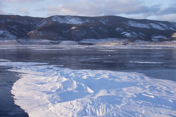 Lago Baikal Neve Gelo Paisagem Inverno — Fotografia de Stock