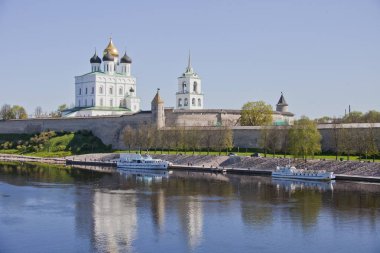 Rus gezi. Altın yüzük, şehir. Kremlin kuleleri