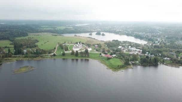 Klostret Ферапонтов Stranden Sjön Borodaevsky Vologda Ryska Landskap — Stockvideo