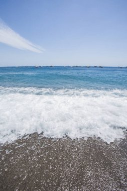 Positano şehir denizde. İtalyan peyzaj. Ünlü seyahat yerleştir