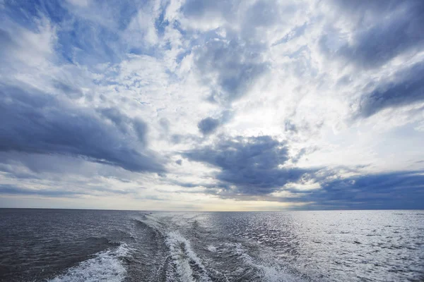Gelombang Danau Onega Pemandangan Karelia Langit Berawan — Stok Foto