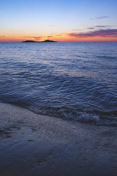 オネガ湖の夕日。カレリア共和国、ロシア — ストック写真